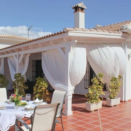 Fuentezuelas Pool Villa Sayalonga Exterior photo